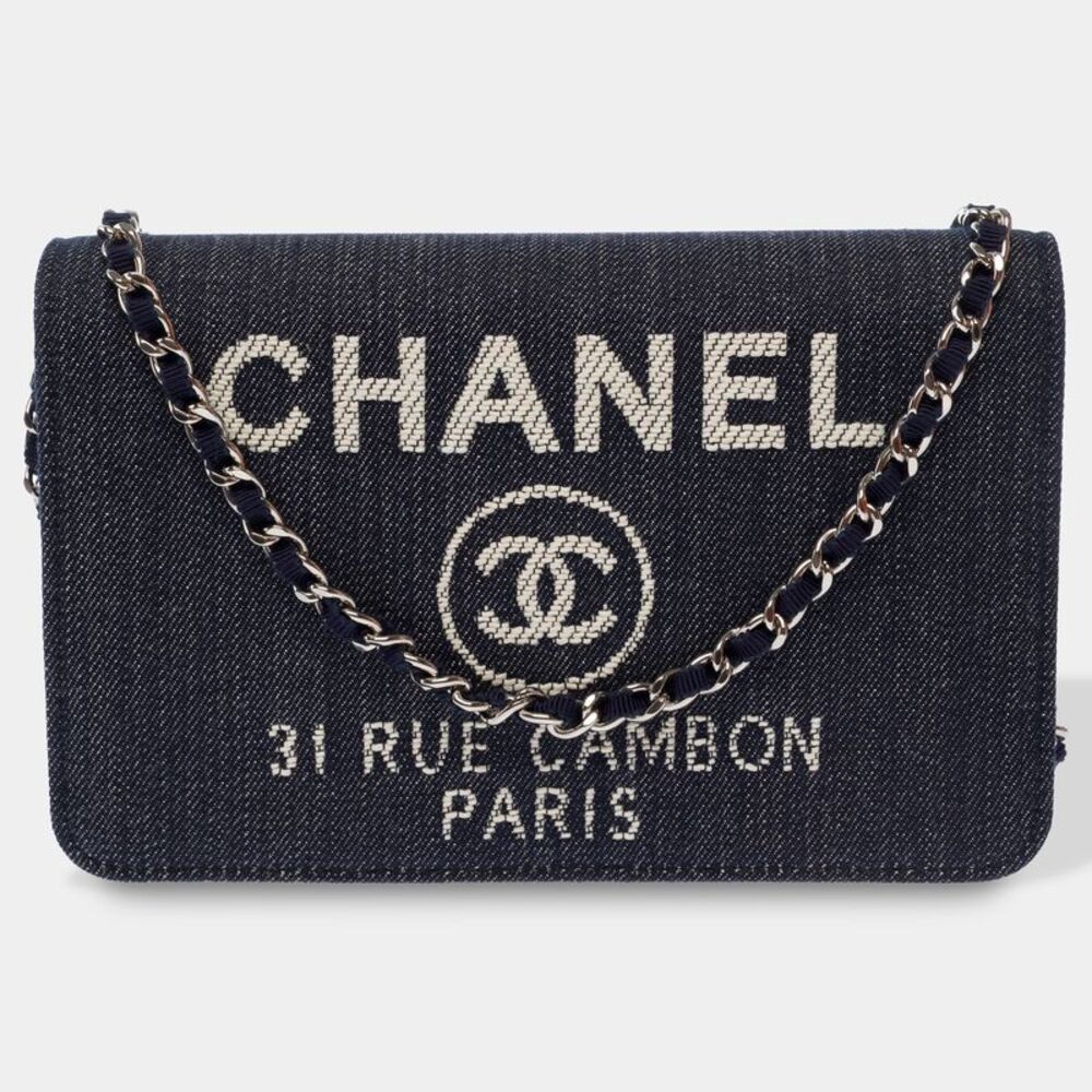 CHANEL Wallet on Chain Shoulder Bag
